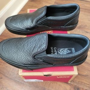 VANS Slip on skate shoes Mens Black Size 10 NIB
